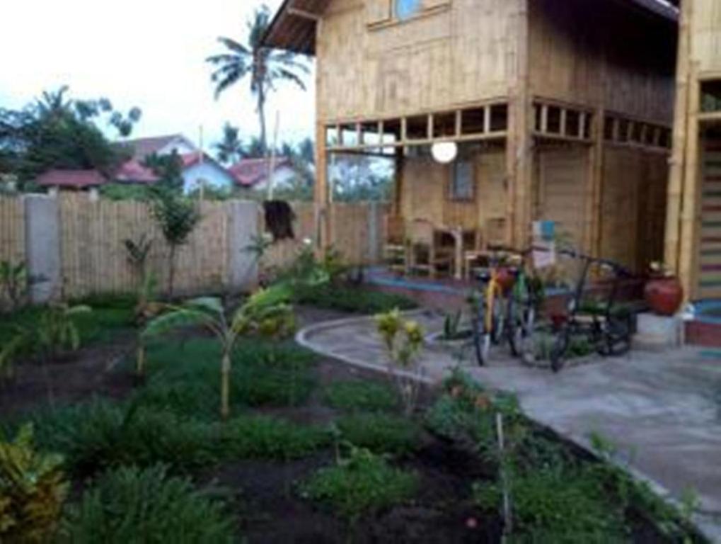 Little Woodstock Homestay Gili Trawangan Quarto foto